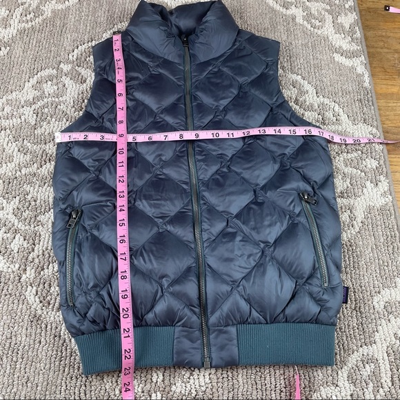 Patagonia Down Puffer Vest - Picture 7 of 8